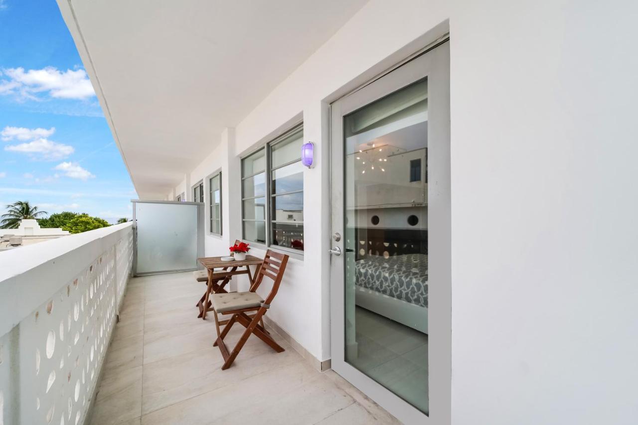 מיאמי ביץ' Strand Ocean Drive Suites מראה חיצוני תמונה