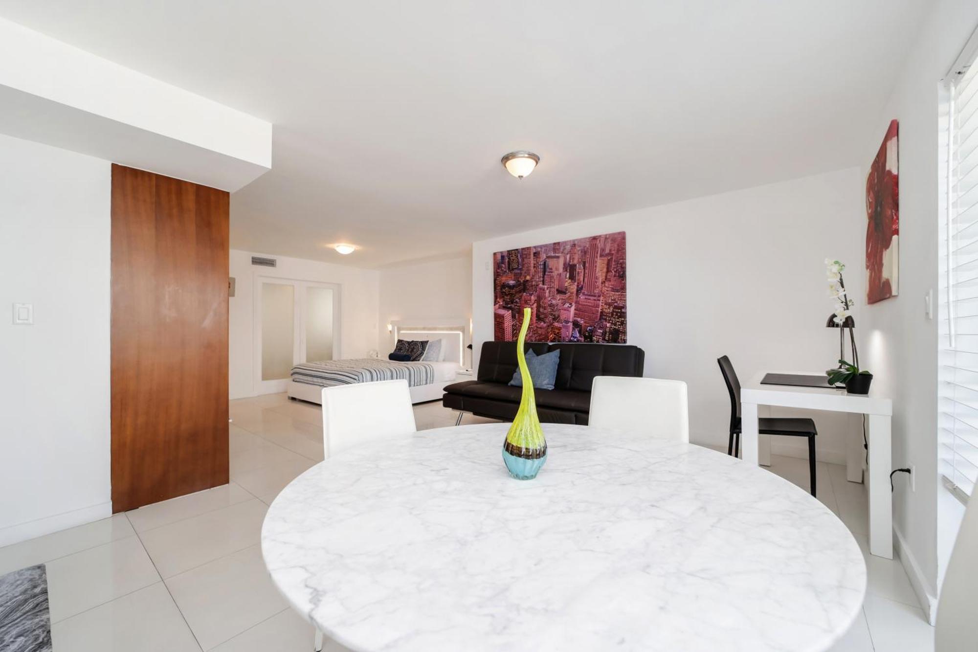 מיאמי ביץ' Strand Ocean Drive Suites מראה חיצוני תמונה