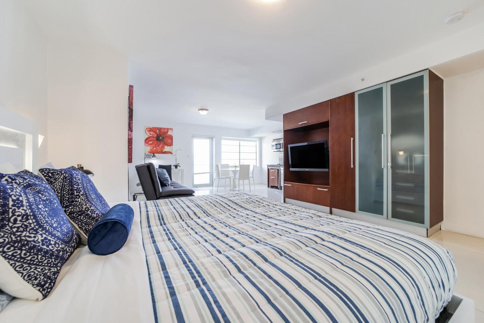 מיאמי ביץ' Strand Ocean Drive Suites מראה חיצוני תמונה