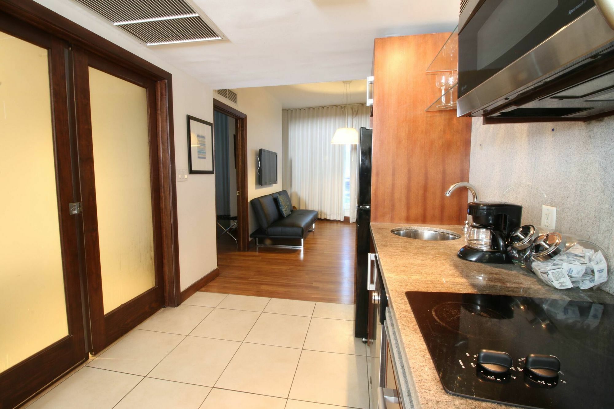 מיאמי ביץ' Strand Ocean Drive Suites מראה חיצוני תמונה